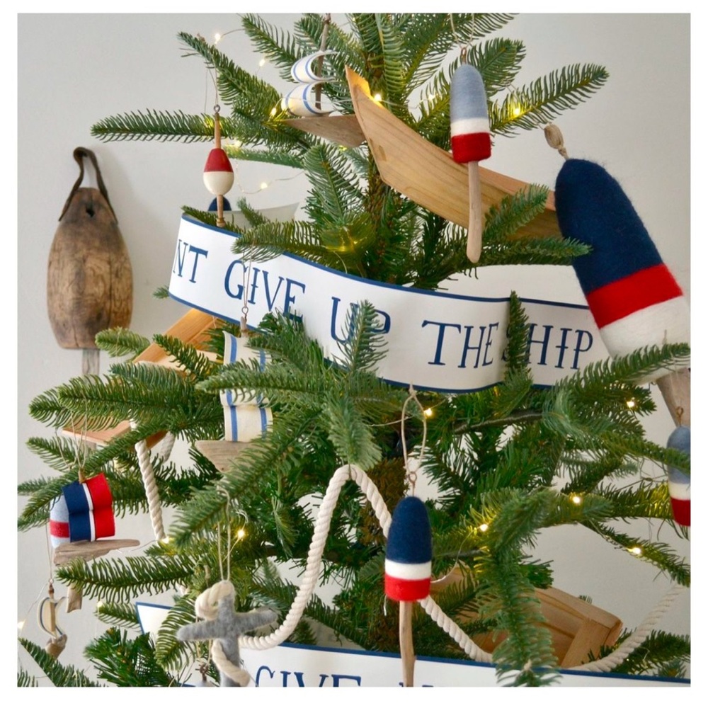 Thirdlee & Co Don’t Give Up The Ship Paper Banner - Set of 3 - Picture 4 of 9
